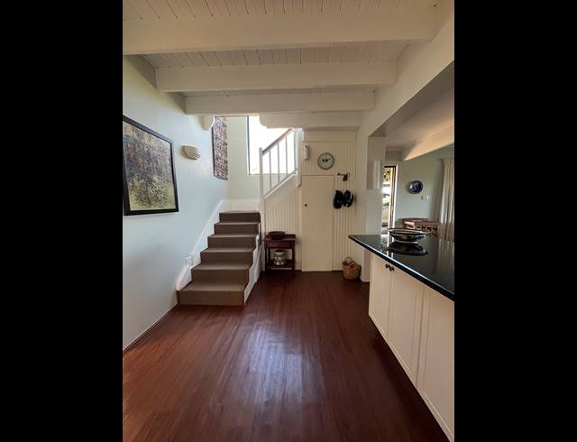 5 BEDROOM GATED ESTATE FOR SALE IN UNDERBERG
